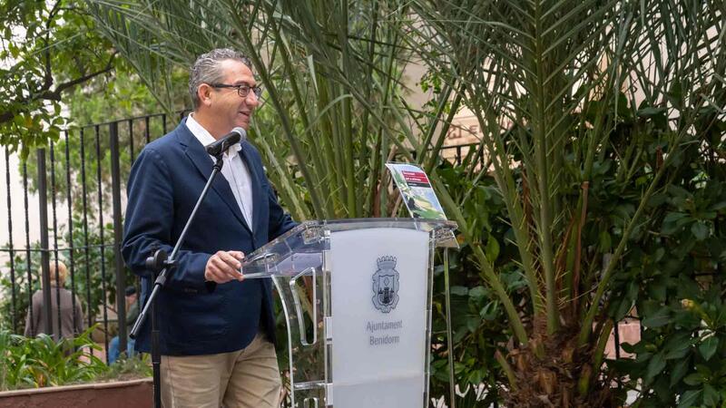 Benidorm commemora el Dia de les Lletres Valencianes