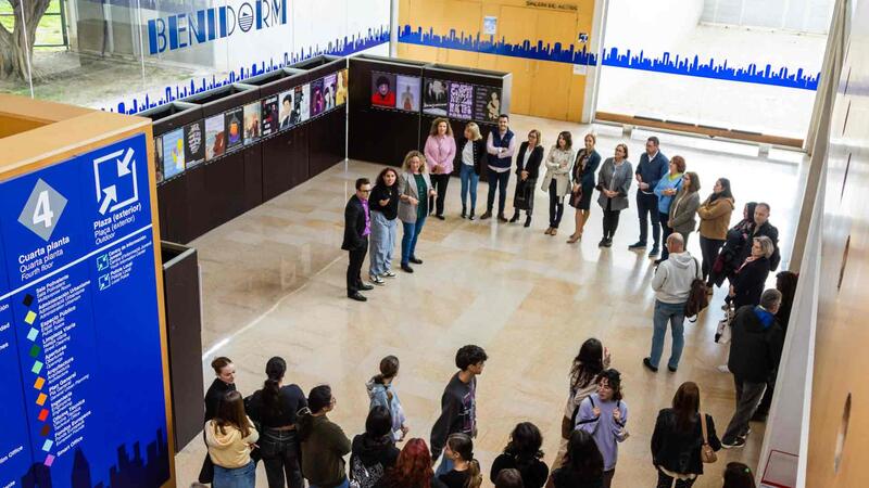 Igualtat inaugura la VI Exposició de cartells contra la violència de gènere d