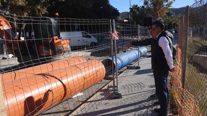 Benidorm implements new rainwater collectors and renews the drinking water pipes on Ciudad Real street