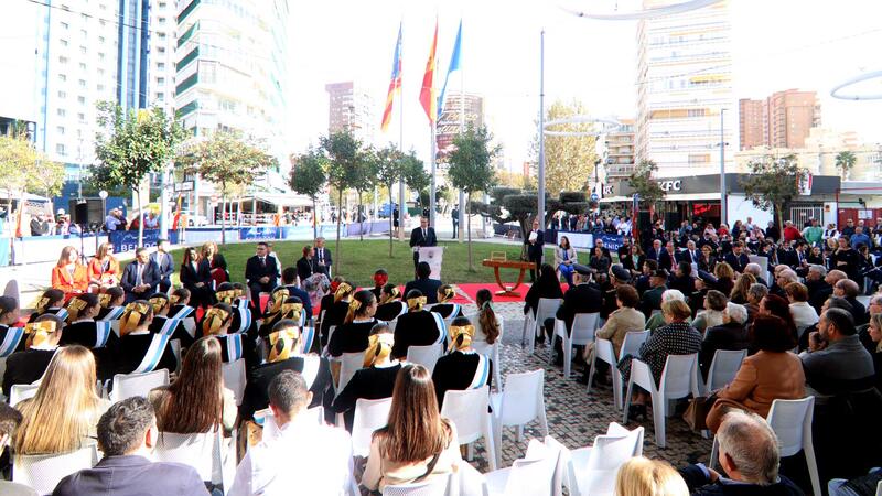 Benidorm recognizes on Constitution Day "the generosity" and "courage" of César Vicedo during the 