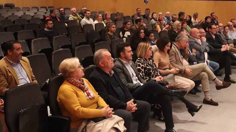 Taima Artesanía, hotel Don Pancho y Mia Social Club, ganadores del Concurso Escaparatismo Navideño