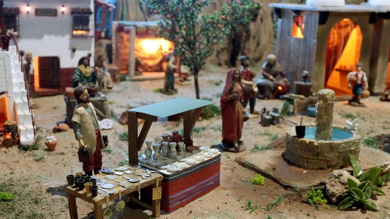 Open the fourth nativity scene that is exhibited in La Casa de Andalucía in Benidorm during Christmas