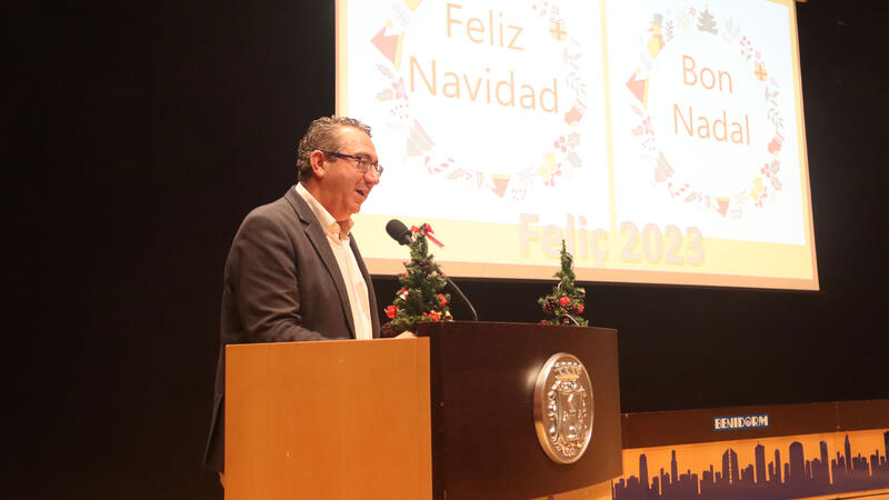 Benidorm entrega los premios del XIV Concurso Escolar de Postales Navideñas al alumnado de Infantil y Primaria