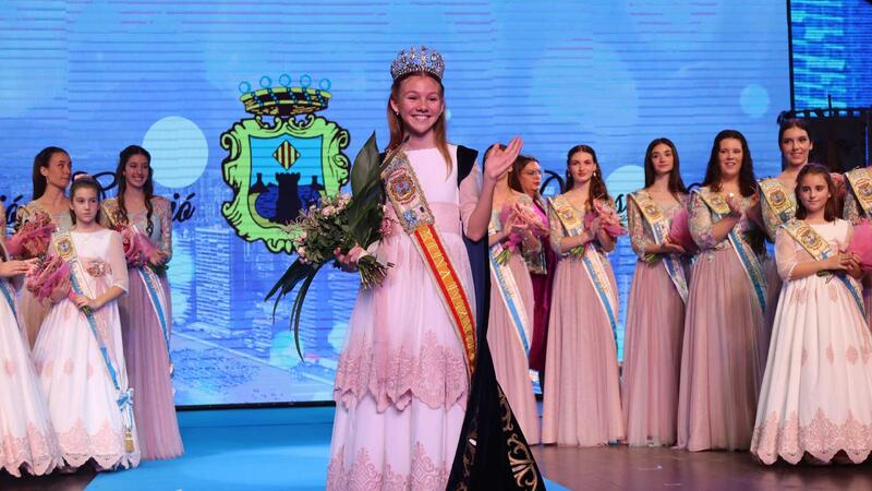 Angélica Morenilla y Daniela Talavera, nuevas reinas de les Festes Majors Patronals de Benidorm de 2023
