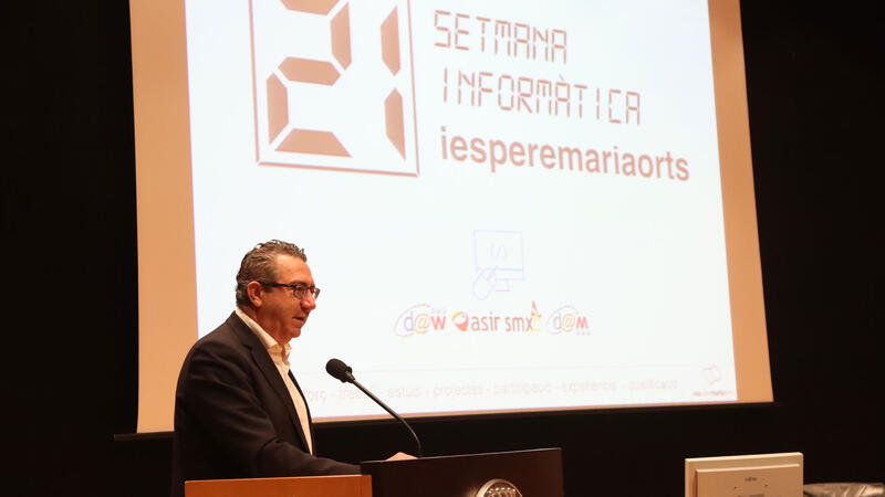 Toni Pérez destaca la importància i valor dels cicles formatius en la XXI Setmana de la Informàtica