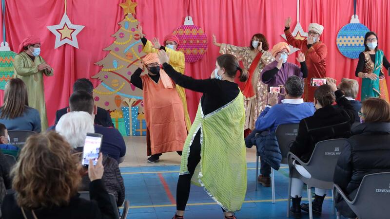 Los alumnos del Doble Amor vuelven a celebrar su tradicional Festival de Navidad 