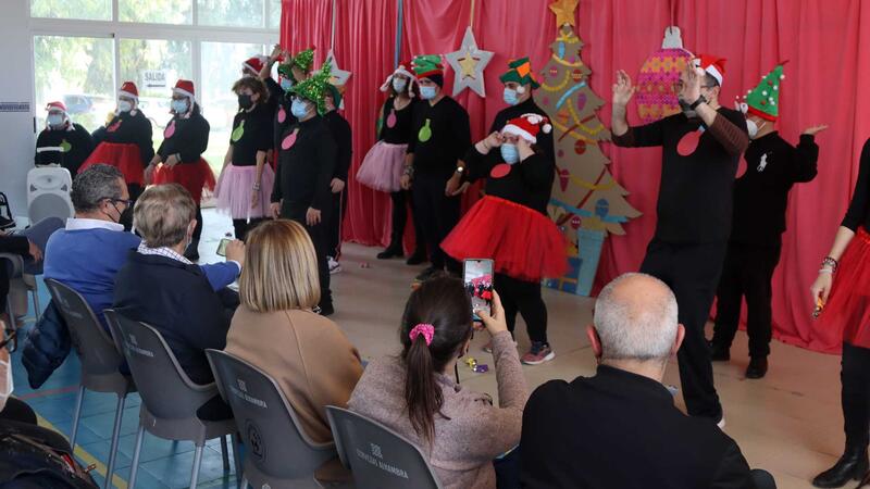 Los alumnos del Doble Amor vuelven a celebrar su tradicional Festival de Navidad 