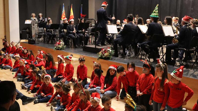 La Unión Musical de Benidorm despide los actos en honor a Santa Cecilia con un gran concierto en el Centro Cultural 