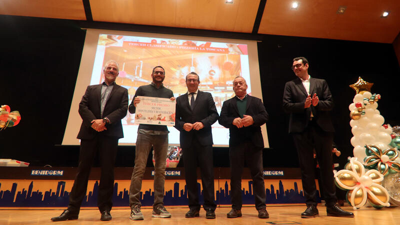 Taima Artesanía, hotel Don Pancho y Mia Social Club, ganadores del Concurso Escaparatismo Navideño