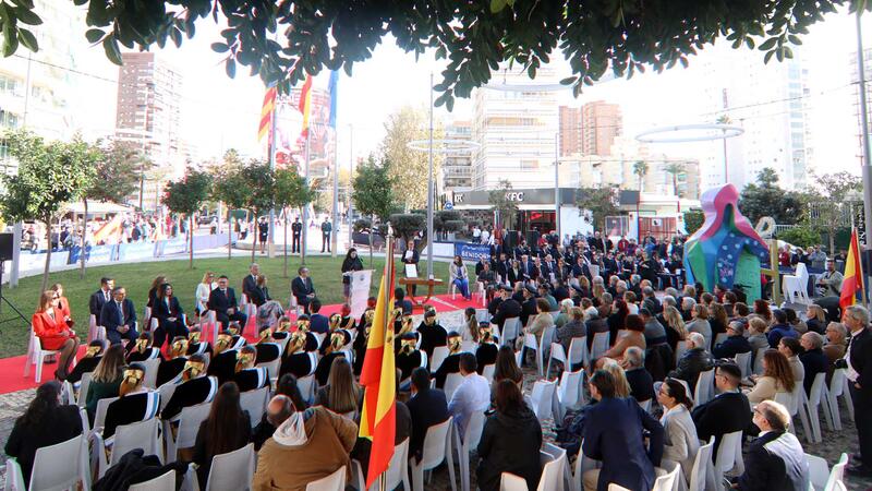 Benidorm recognizes on Constitution Day "the generosity" and "courage" of César Vicedo during the 