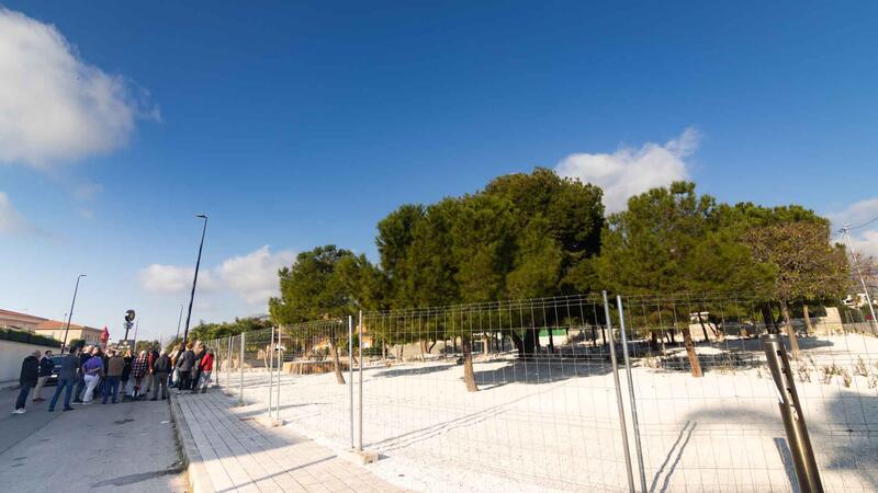 Noves lluminàries i parc públic en Finca Barrina