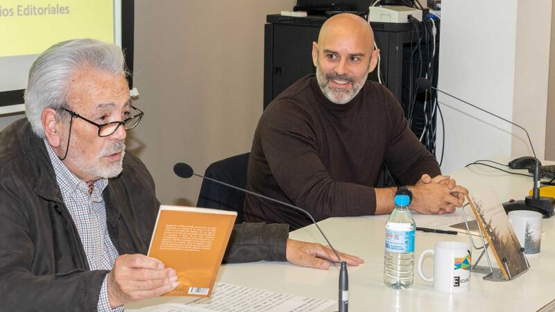 La poesia de Guillermo Cano arriba al Torrejó en la presentació de