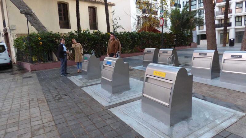 Benidorm installs seven new underground containers for selective collection in l