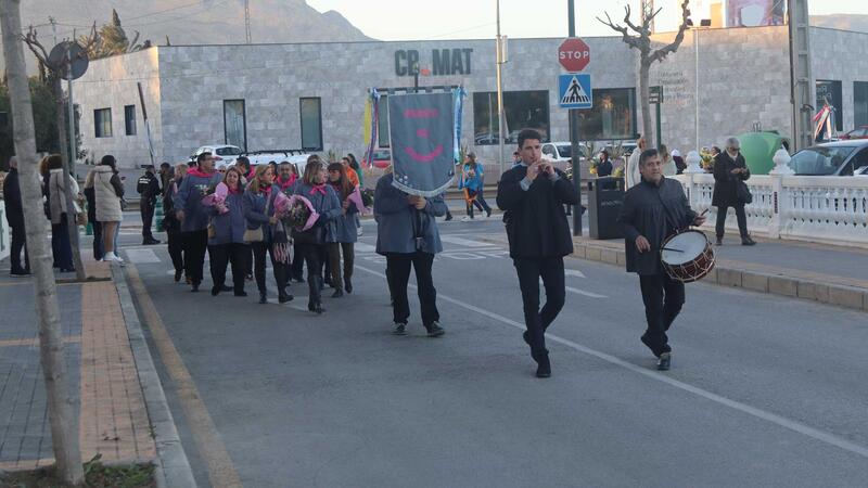 Benidorm celebra la fiesta de Sant Antoni con la romería y la ofrenda al santo en la Ermita de Sanz