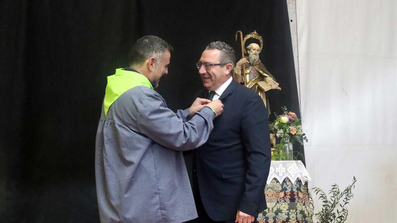 Benidorm celebra la fiesta de Sant Antoni con la romería y la ofrenda al santo en la Ermita de Sanz