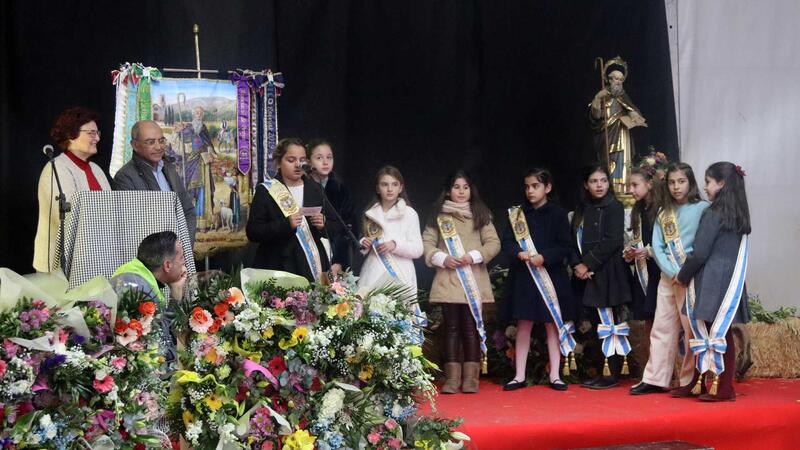 Benidorm celebra la fiesta de Sant Antoni con la romería y la ofrenda al santo en la Ermita de Sanz