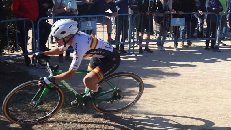 Èxit total de la Copa del Món de ciclocròs a Benidorm amb més de 15.000 assistents en el Moralet i el Parc de Foietes