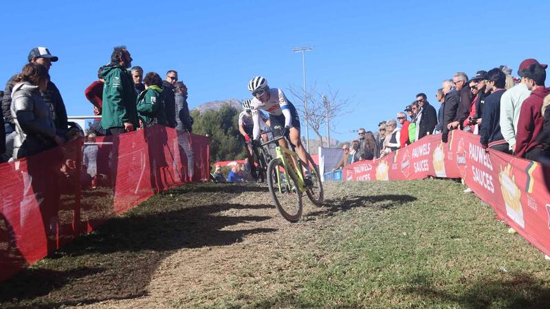 Èxit total de la Copa del Món de ciclocròs a Benidorm amb més de 15.000 assistents en el Moralet i el Parc de Foietes