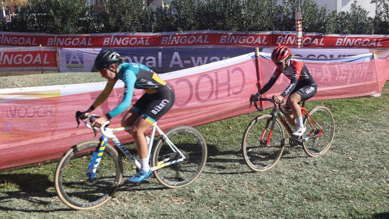 Èxit total de la Copa del Món de ciclocròs a Benidorm amb més de 15.000 assistents en el Moralet i el Parc de Foietes
