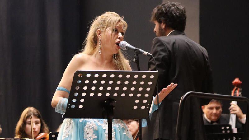 Benidorm estrena 2023 con lleno absoluto en el concierto de Año Nuevo de la Orquesta Sinfónica de la UM