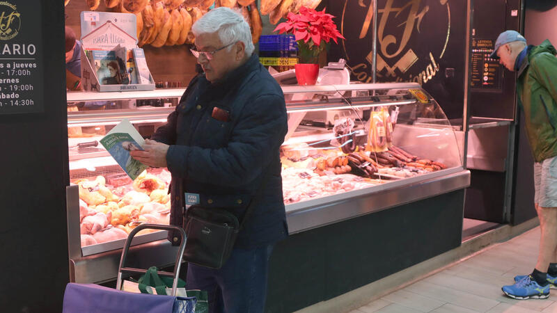 Comerç i Patrimoni Històric estrenen en el Mercat Municipal la campanya d