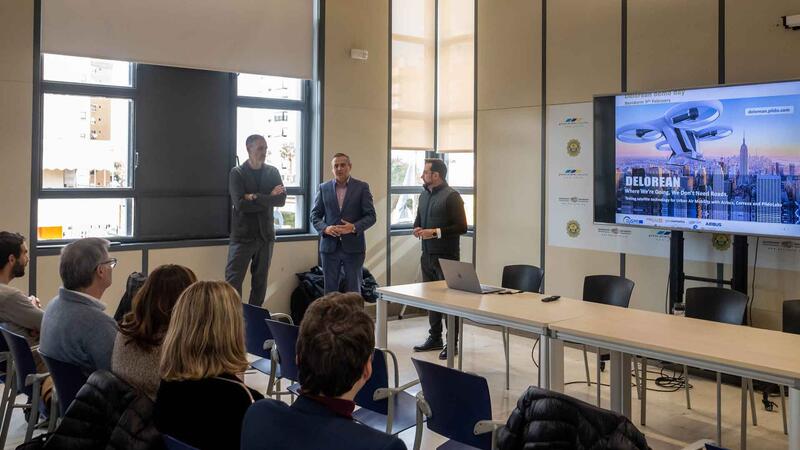 Benidorm reafirma la seua aposta per la tecnologia i innovació i és referent en la integració dels drons en l