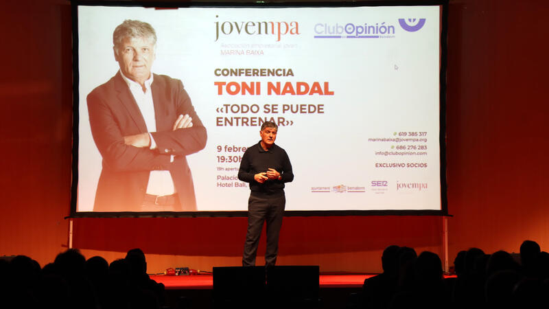 Toni Nadal aborda a Benidorm la importància de la resiliència en el desenvolupament i èxit professional