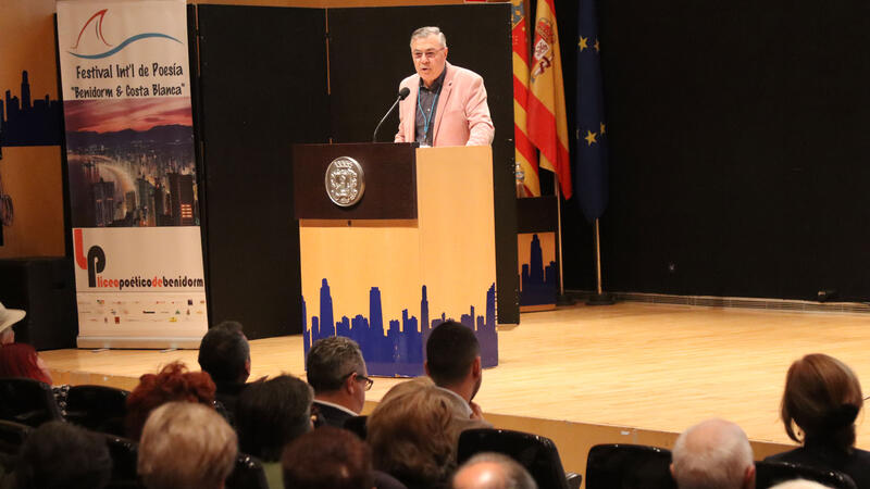 El Festival Internacional de Poesía reúne en su primer día a prestigiosos poetas de todo el mundo