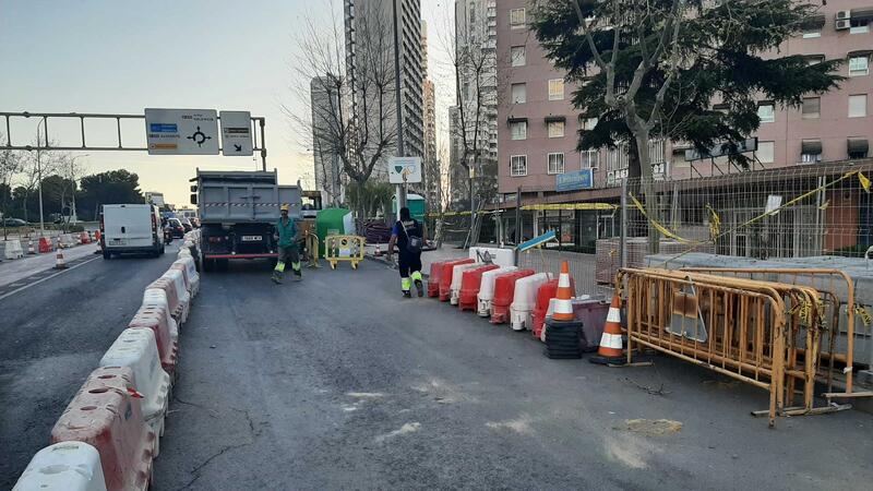 Benidorm ejecuta actuaciones para mejorar la fluidez del tráfico y la seguridad peatonal en Semana Santa