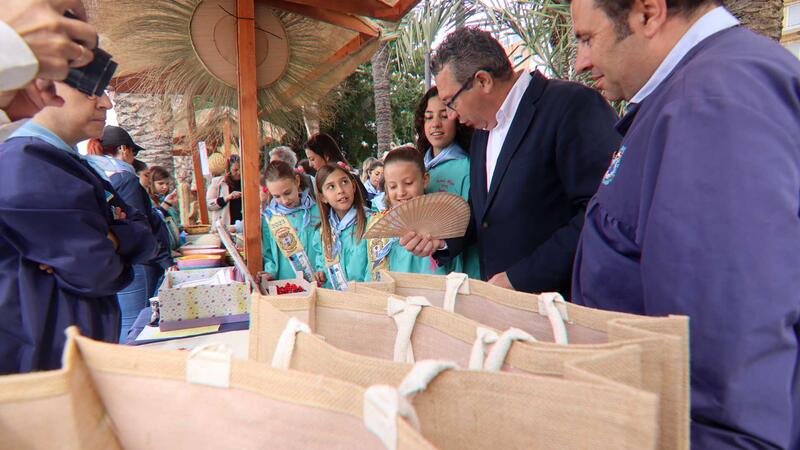 Benidorm celebra la Fira de Pasqua en el Parque de Elche con productos típicos de la tierra