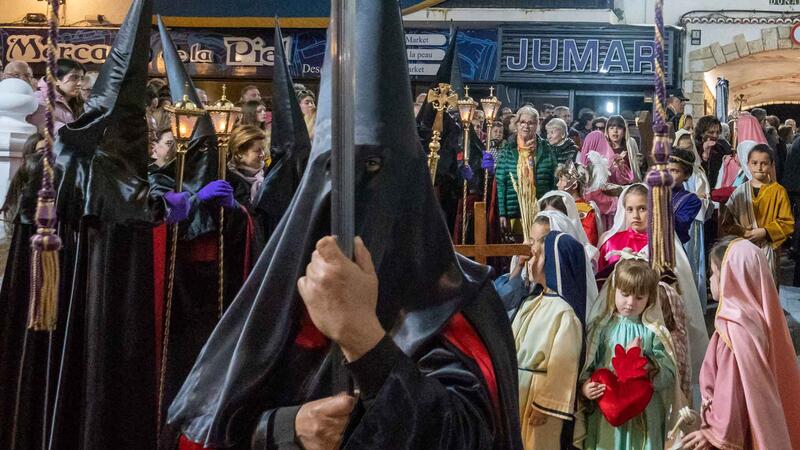 The procession of Jesús Nazareno tours the streets of Benidorm