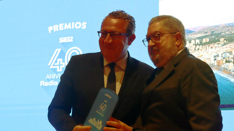 Radio Benidorm SER recognizes the city on the station