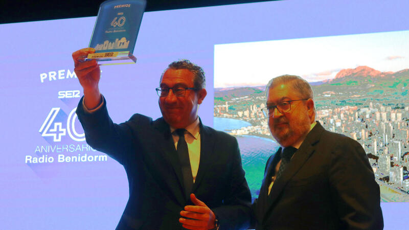 Radio Benidorm SER recognizes the city on the station