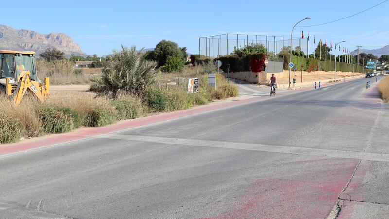 Benidorm creates a new park-and-ride in Bernat de Sarrià with almost 700 spaces and a roundabout at the junction of Ciudad Real