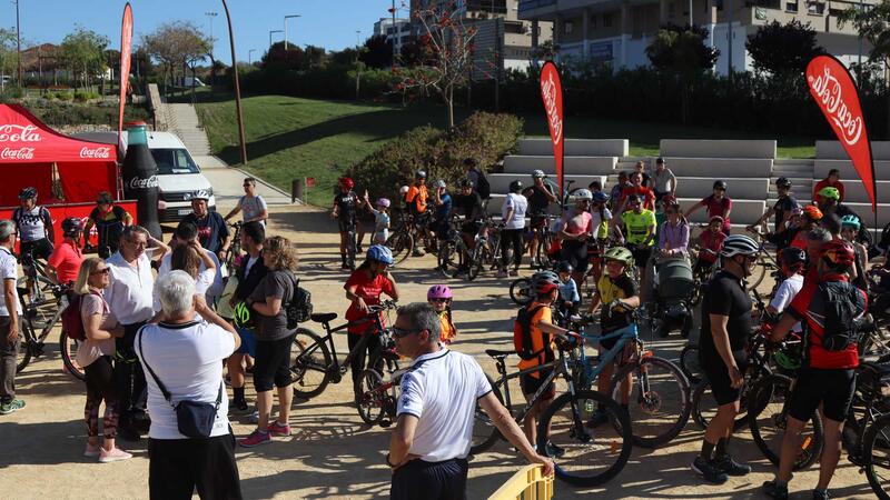 More than half a thousand people celebrate one more year in Benidorm 
