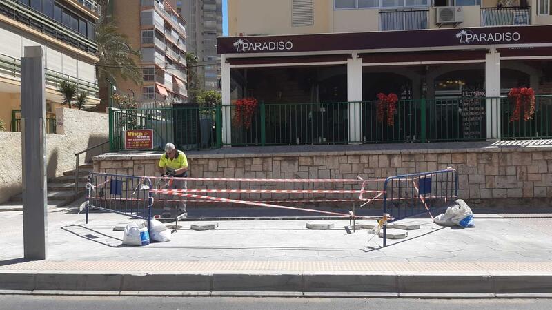 Benidorm instala 15 nuevas marquesinas en las paradas de autobús con sistemas de información a los usuarios