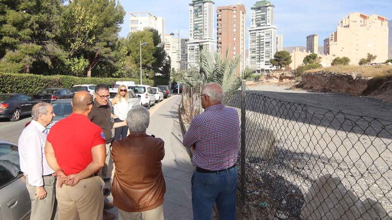 Benidorm mejora la movilidad y seguridad peatonal en la avenida Uruguay y amplía el aparcamiento disuasorio de la calle Cuba