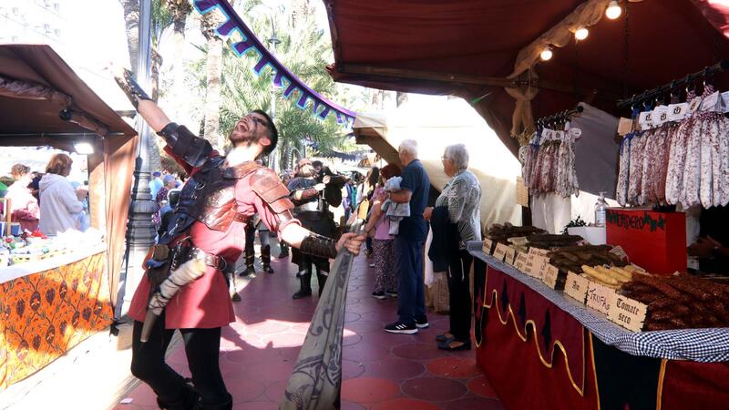 Benidorm regresa este fin de semana al Medievo con un mercado y espectáculos en el Parque de Elche