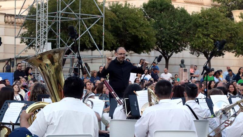 Cinco colegios cierran la primera participación de Benidorm en el proyecto ‘L’escola canta’