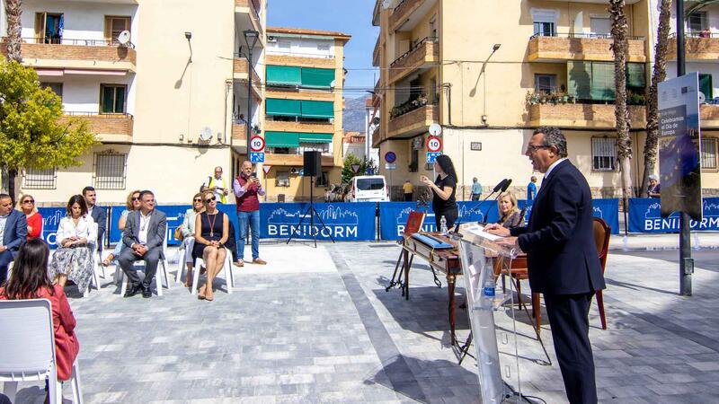 Benidorm commemorates Europe Day in the newly renovated Neptuno Square