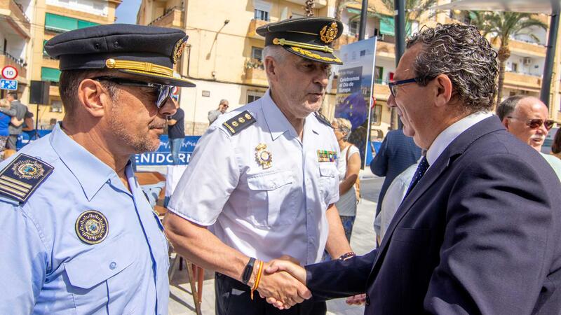 Benidorm commemorates Europe Day in the newly renovated Neptuno Square