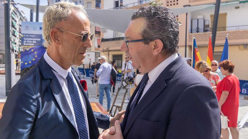 Benidorm commemorates Europe Day in the newly renovated Neptuno Square