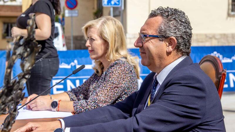 Benidorm commemorates Europe Day in the newly renovated Neptuno Square