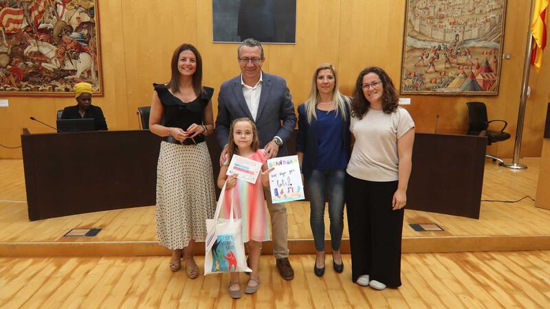 Benidorm entrega los permios del concurso ‘Alcalde/sa por un día’ de la FAMPA Marina Baixa