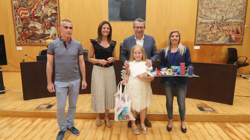 Benidorm entrega los permios del concurso ‘Alcalde/sa por un día’ de la FAMPA Marina Baixa
