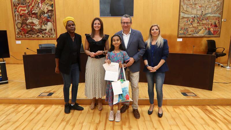 Benidorm entrega los permios del concurso ‘Alcalde/sa por un día’ de la FAMPA Marina Baixa