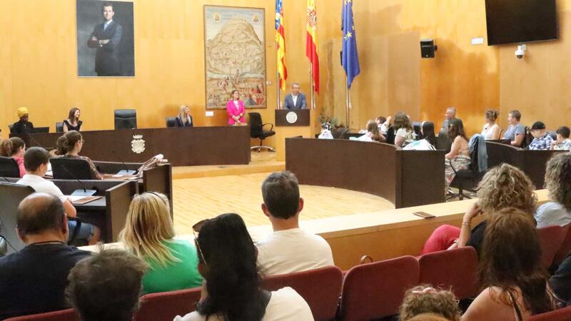 Benidorm entrega los permios del concurso ‘Alcalde/sa por un día’ de la FAMPA Marina Baixa