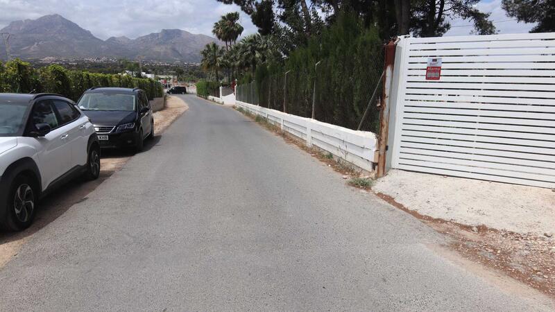 Benidorm iniciará la semana próxima el asfaltado y colocación de alumbrado nuevo en el Camí Pla del Cuartel 