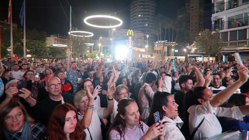 Benidorm dona la benvinguda a Eurovisió amb una gran festa de l