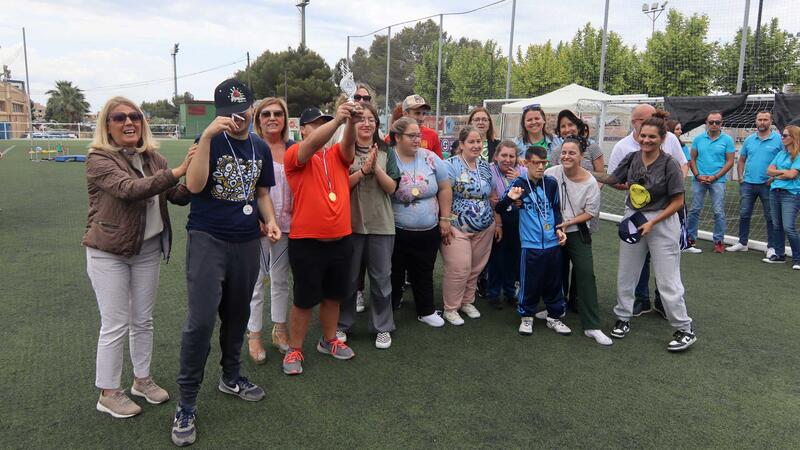 Asmibe culminates its XXIII Adapted Sports Games with the delivery of medals and a great meal